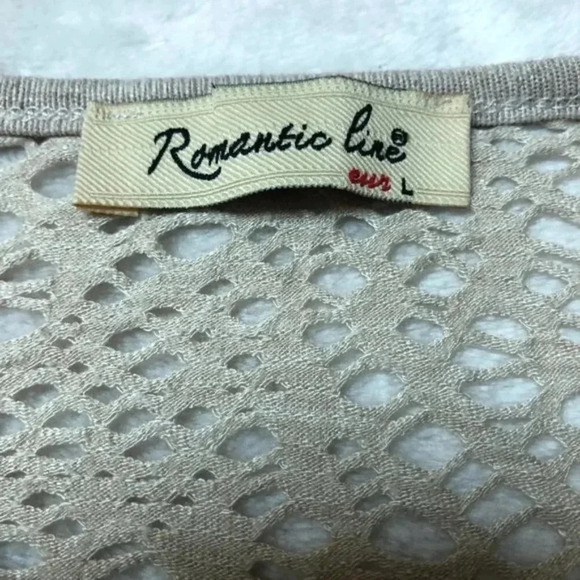 Romantic Line Taupe Deep V Crochet Long Sleeve Top Size Large - Picture 4 of 8